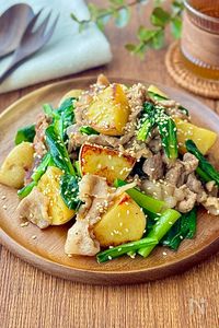 豚肉とじゃがいもと小松菜のうま塩炒め