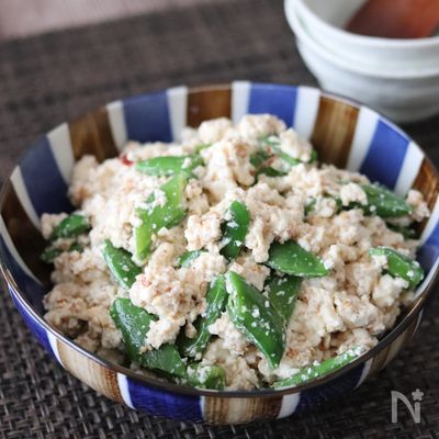 ヘルシーやみつき副菜♡スナップえんどうと豆腐のごまおかか和え