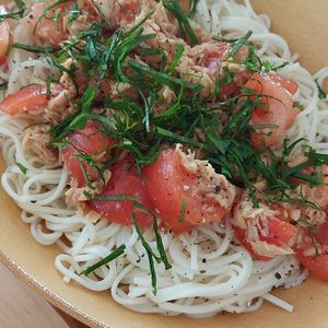erinの作ってみた!投稿(\リピート必至!/大葉香るトマトツナそうめん(にんにく風味))