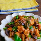 なすとピーマンと鶏肉のコク旨梅味噌炒め