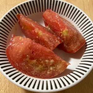 りぃママの作ってみた!投稿(◆トマトのすりごまナムル◆1分で完成！)