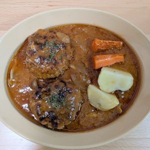 ゆいの作ってみた!投稿(【こだわり煮込みハンバーグ】愛されおかず♡彼に作ってあげたい)