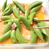 レンジで3分!スナップエンドウとベーコンのだし卵あえの工程2