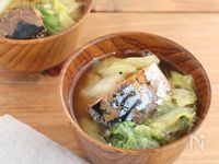 【さば缶】生姜風味でぽかぽか♪白菜とさば缶のみそ汁