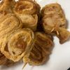 ここあの作ってみた!投稿(重ねて旨味ぎゅっ‼【揚げと豚バラくるくる串】今日のおつまみ)