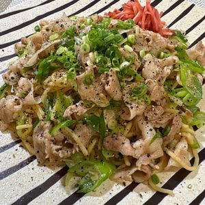 楽ラク手抜キッチン🐶🐾の作ってみた!投稿(男子が喜ぶ！豚バラねぎ塩焼きそば)