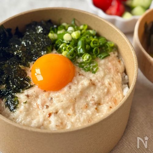 胃が疲れたら優しい味の【だしとろろ丼】