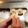 鶏だし香る青唐辛子とレモンの水餃子の工程2