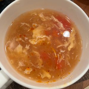 surgの作ってみた!投稿(【トマトと卵の酸辣湯スープ】食欲そそる酸味とピリ辛が絶妙♬︎)