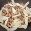 絶品♡旨塩だれ《豚こまとおくらの中華炒め》の工程3