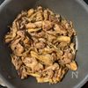 豚こまと舞茸《にんにく麺つゆバター炒め》の工程4