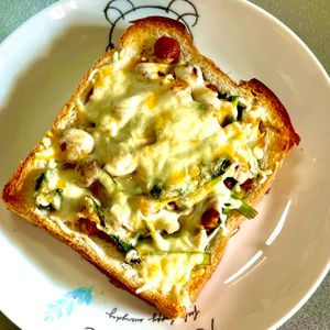 くわちぃの作ってみた!投稿(食パンで簡単♬ほうれん草とウインナーのキッシュ♬)