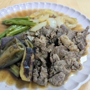 ゆいの作ってみた!投稿(【牛肉と焼きなすの甘辛煮】なすがとろとろ♡簡単和食おかず♬)