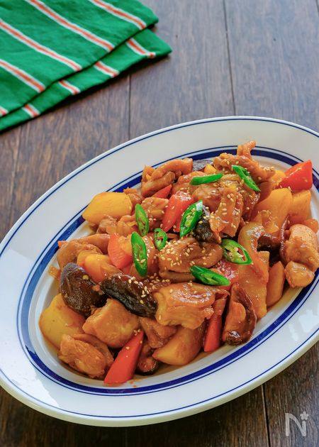タップルコギ(鶏肉の韓国風甘辛炒め)【韓国料理】