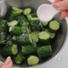 【ポリポリがたまらん！】麺つゆで作る蛇腹きゅうりの工程3
