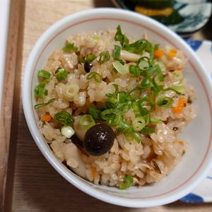1295220の作ってみた!投稿(旨みが溢れる！【ツナときのこの塩昆布炊き込みご飯】)