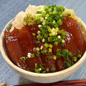 楽ラク手抜キッチン🐶🐾の作ってみた!投稿(煮切り醤油と酢飯がポイント「我が家の鉄火丼」)