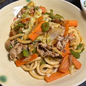 ゆっこの作ってみた!投稿(しょうが焼きうどん)