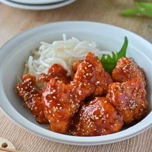 鶏むね肉でもこってり満足♪後がけヤンニョムでカリッと食感！