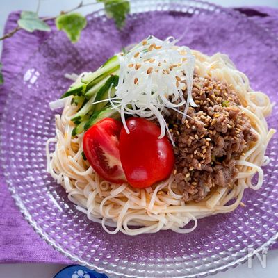 肉味噌はレンジで簡単！
ピリ辛⭐︎中華風肉味噌冷やしうどん