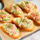 新生姜でさっぱり【サーモンタルタル】混ぜるだけでご馳走！