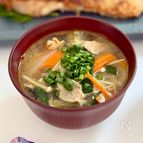 定番野菜の具だくさん豚汁【栄養満点・野菜たっぷり】