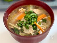 定番野菜の具だくさん豚汁【栄養満点・野菜たっぷり】