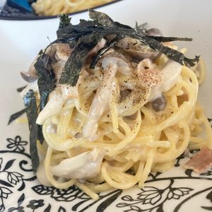 すみれの作ってみた!投稿(【ワンパン！きのことベーコンのレモンクリームパスタ】絶品！)