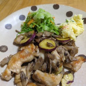 tacoの作ってみた!投稿(鶏むね肉とホクホクさつま芋のポン酢炒め【調味料ひとつだけ】)
