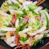 白菜の食べ方1位✨白菜とウインナーの生姜おかかポン酢炒め🤤の工程3