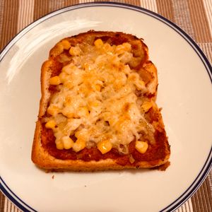 puricoの作ってみた!投稿(【食パンで♪】簡単カレーチーズピザ)