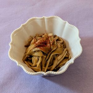 𝔂𝓾𝓶𝓲🍓の作ってみた!投稿(舞茸だけでこんなに美味しい【舞茸の甘辛ガーリックソテー】)