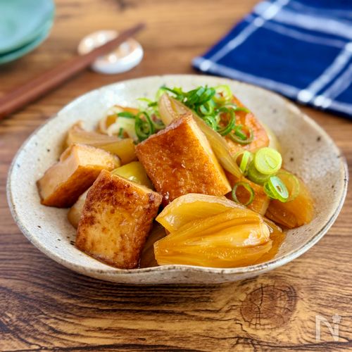 材料2つ♪玉ねぎと厚揚げのしみしみ煮