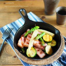 LODGEスキレットで！厚切りベーコンとお好み野菜のレモン炒