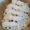 5分でごはんすすむ♡こんにゃくの甘辛キムチ炒めの工程1