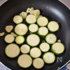 豚肉とズッキーニの甘辛ガリマヨ炒めの工程3