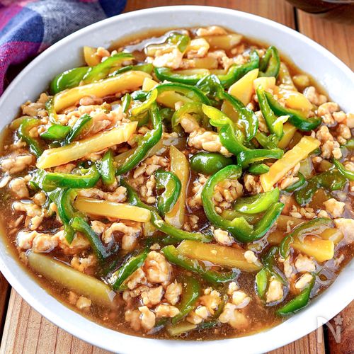 【じゃがピーマンの和風そぼろあん】甘辛味でご飯が進む♪