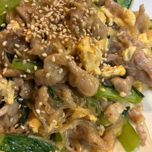 1288171の作ってみた!投稿(一品で大満足おかず♪【豚肉と小松菜のふわたま春雨炒め】)