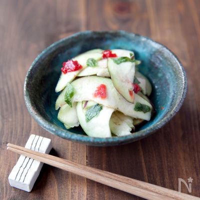 水茄子の梅和え