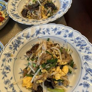 Hikeyの作ってみた!投稿(【豚もやしニラたま】10分で完成！パパっと美味しく栄養満点♪)