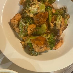 1596839の作ってみた!投稿(コク美味ダイエット！『鮭とブロッコリーの味噌マヨタード和え』)