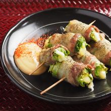 惚レタス焼き鳥、オイスターマヨ添え