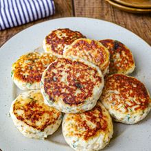 低脂質♡【大葉と豆腐のチキン味噌バーグ】混ぜて焼くだけ！