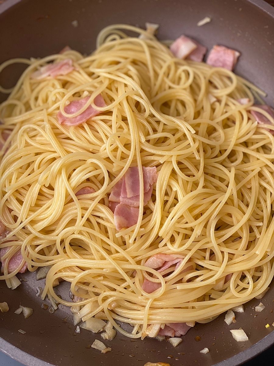 ぺぺタマ703 Chef's Arranged Pasta 【Pepe-tama】 Golden Ratio of Garlic