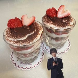 それぞれの作ってみた!投稿(【ヨーグルトホイップで♪】簡単ヘルシーティラミス)