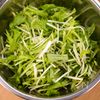 京都の老舗のお漬物風🥗✨きざみ水菜の浅漬け😋の工程1