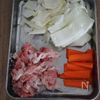 箸が止まらない！とろとろ〜♡豚こま野菜の中華煮の下準備
