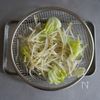 5分であと1品【もやしとレタスの中華風温サラダ】の工程3