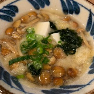 ぐ〜たら子の作ってみた!投稿(【おみそ汁】豆腐となめこのお味噌汁)