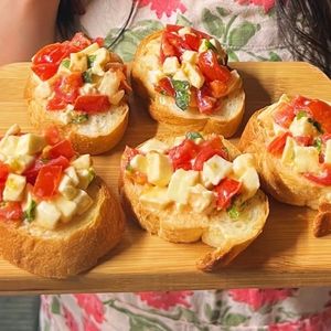 미키の作ってみた!投稿(簡単イタリアン♪トマトのブルスケッタ)